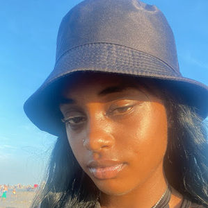 Meet your Posher, Dasia